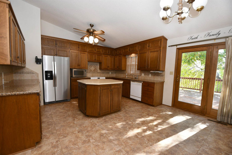 3615 13th Avenue Kearney, Nebraska 68845, 3 Bedrooms Bedrooms, ,2 BathroomsBathrooms,Residential,For Sale,3615 13th Avenue,20251333