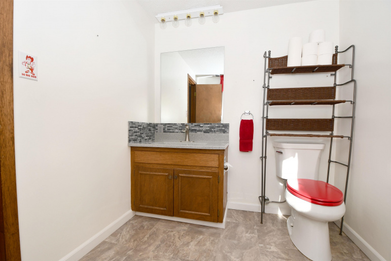 3615 13th Avenue Kearney, Nebraska 68845, 3 Bedrooms Bedrooms, ,2 BathroomsBathrooms,Residential,For Sale,3615 13th Avenue,20251333