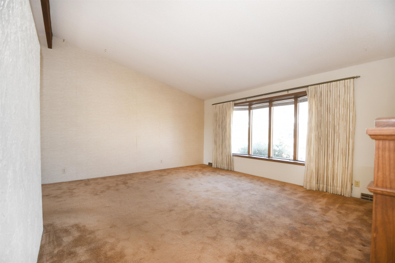 3615 13th Avenue Kearney, Nebraska 68845, 3 Bedrooms Bedrooms, ,2 BathroomsBathrooms,Residential,For Sale,3615 13th Avenue,20251333