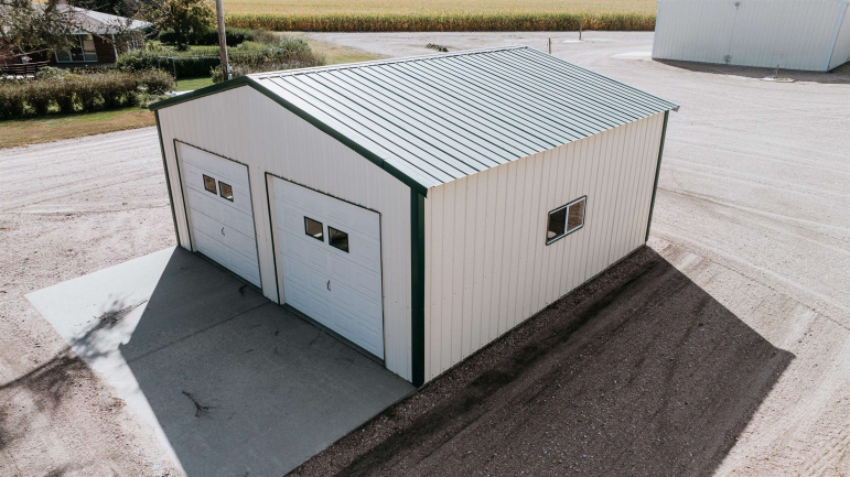 76395 420 Road Cozad, Nebraska 69130, 4 Bedrooms Bedrooms, ,2 BathroomsBathrooms,Residential,For Sale,76395 420 Road,20251342