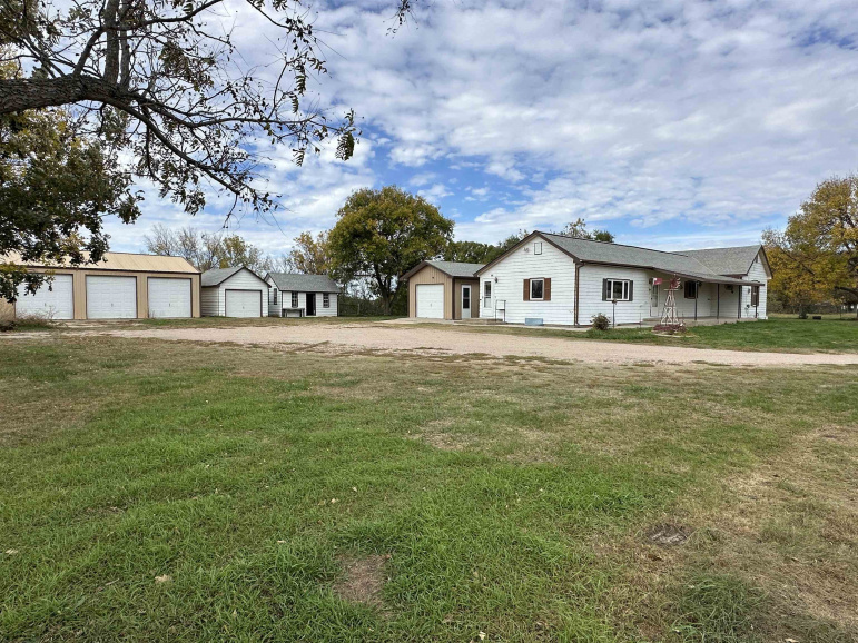 16560 Amherst Road Amherst, Nebraska 68812-0000, 2 Bedrooms Bedrooms, ,1 BathroomBathrooms,Residential,For Sale,16560 Amherst Road,20251351