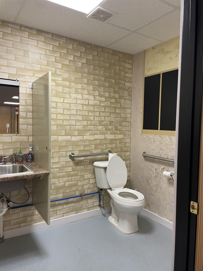 604 E 13th Street Kearney, Nebraska 68847, ,Commercial/industrial,For Sale,604 E 13th Street,20251352