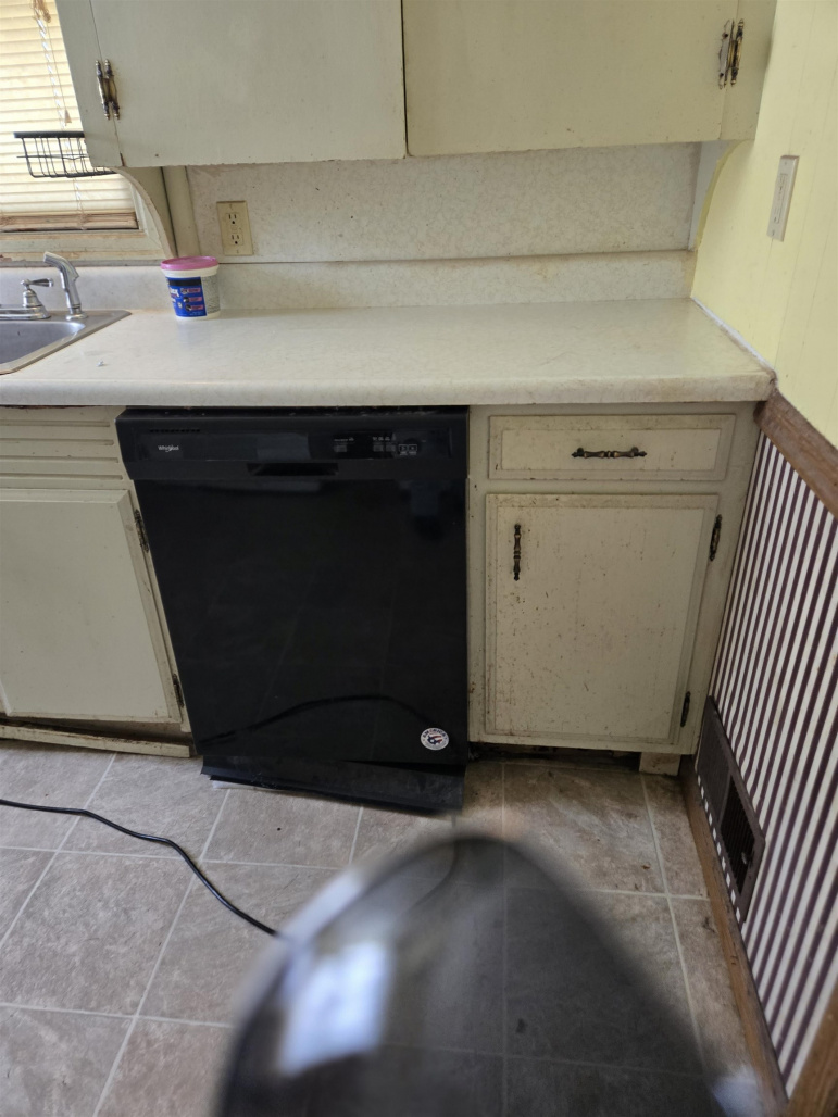 720 E 5th Street Hastings, Nebraska 68901, 2 Bedrooms Bedrooms, ,1 BathroomBathrooms,Residential,For Sale,720 E 5th Street,20251260