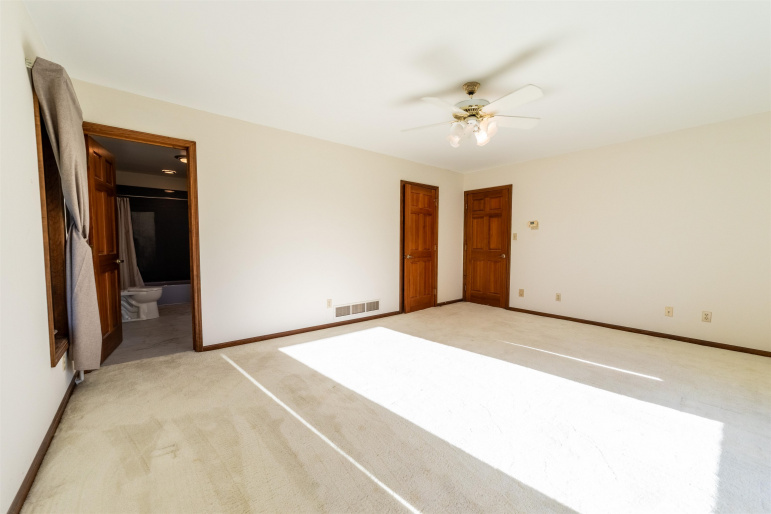 920 Highland Drive Hastings, Nebraska 68901, 3 Bedrooms Bedrooms, ,2 BathroomsBathrooms,Residential,For Sale,920 Highland Drive,20251374