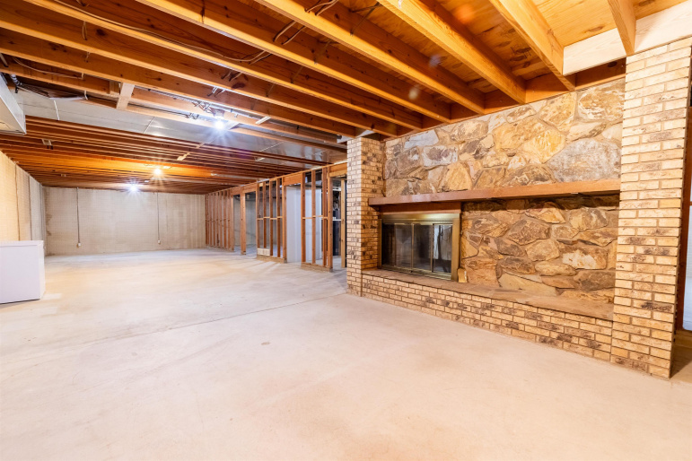 920 Highland Drive Hastings, Nebraska 68901, 3 Bedrooms Bedrooms, ,2 BathroomsBathrooms,Residential,For Sale,920 Highland Drive,20251374