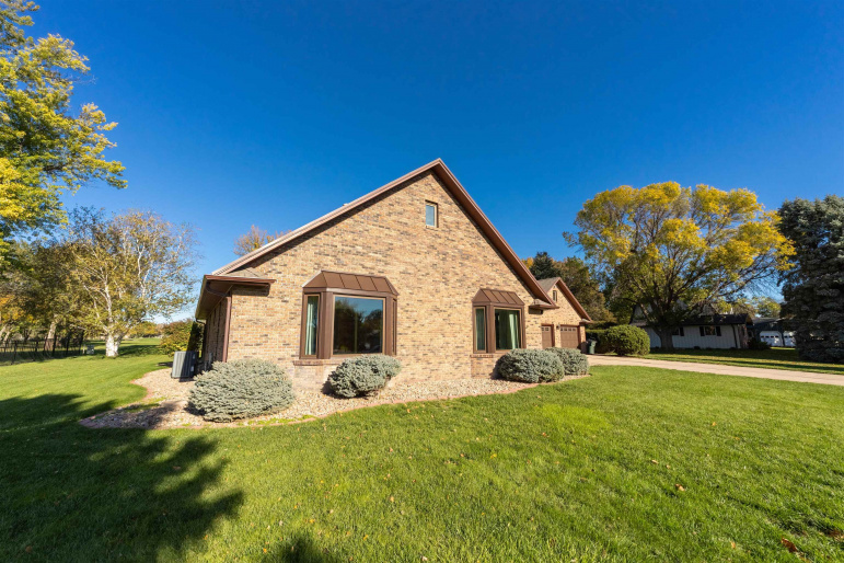 920 Highland Drive Hastings, Nebraska 68901, 3 Bedrooms Bedrooms, ,2 BathroomsBathrooms,Residential,For Sale,920 Highland Drive,20251374