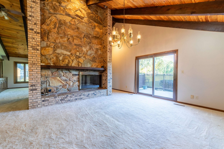 920 Highland Drive Hastings, Nebraska 68901, 3 Bedrooms Bedrooms, ,2 BathroomsBathrooms,Residential,For Sale,920 Highland Drive,20251374