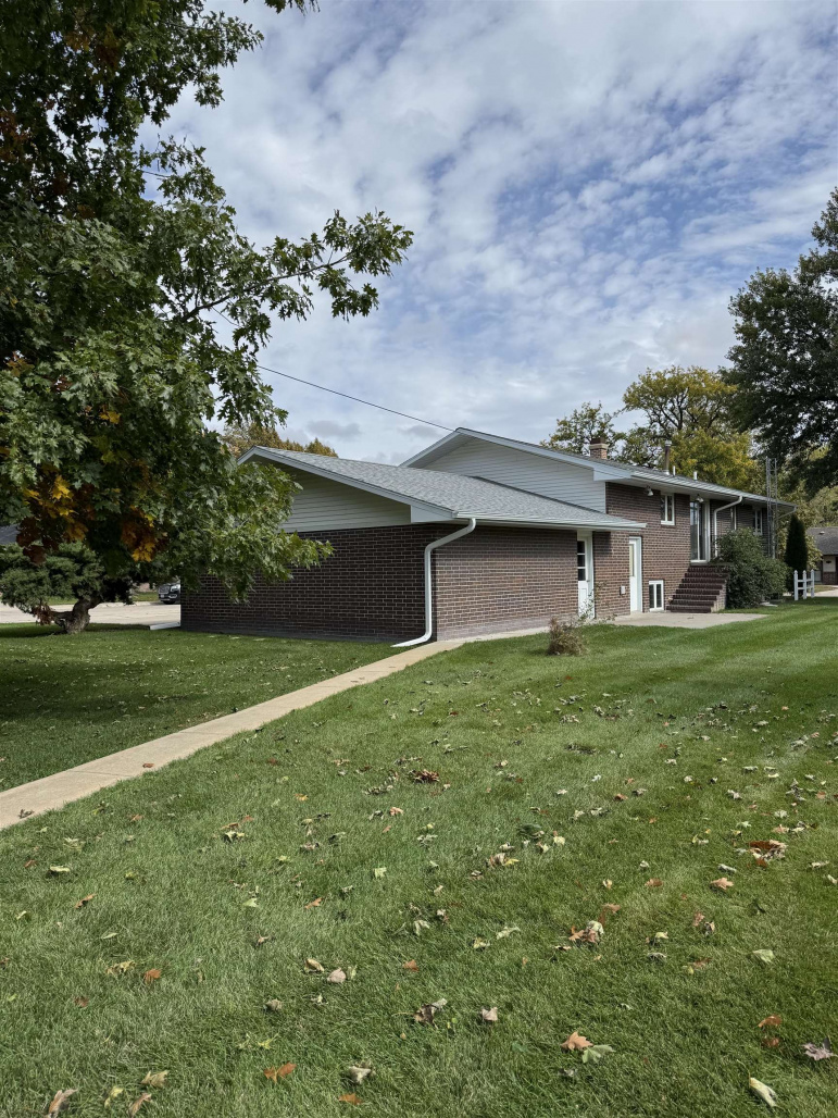 621 24th Street Gothenburg, Nebraska 69138, 2 Bedrooms Bedrooms, ,2 BathroomsBathrooms,Residential,For Sale,621 24th Street,20251379 621 24th Street Gothenburg, Nebraska 69138, 2 Bedrooms Bedrooms, ,2 BathroomsBathrooms,Residential,For Sale,621 24th Street,20251379
