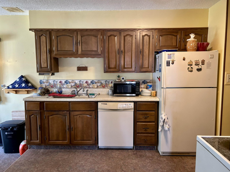 1711 W 7th Street Hastings, Nebraska 68901, 2 Bedrooms Bedrooms, ,2 BathroomsBathrooms,Residential,For Sale,1711 W 7th Street,20251225