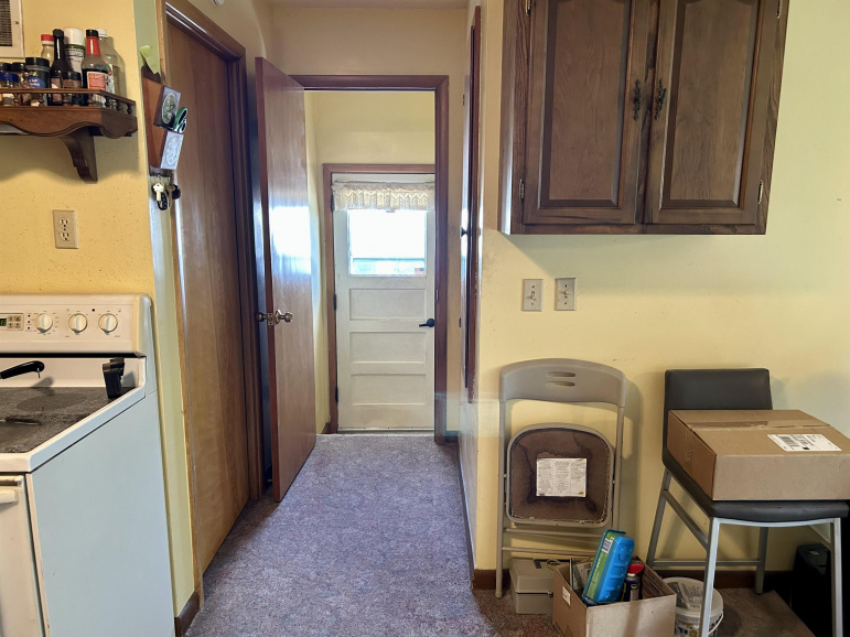 1711 W 7th Street Hastings, Nebraska 68901, 2 Bedrooms Bedrooms, ,2 BathroomsBathrooms,Residential,For Sale,1711 W 7th Street,20251225