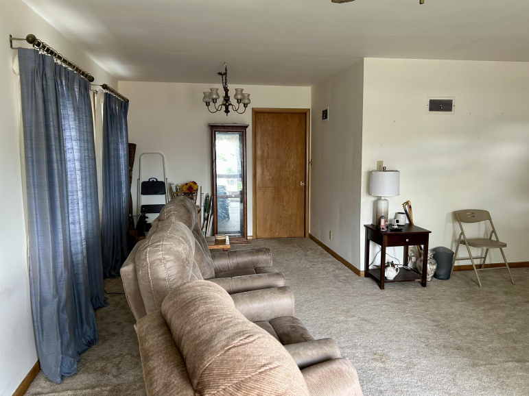 1711 W 7th Street Hastings, Nebraska 68901, 2 Bedrooms Bedrooms, ,2 BathroomsBathrooms,Residential,For Sale,1711 W 7th Street,20251225