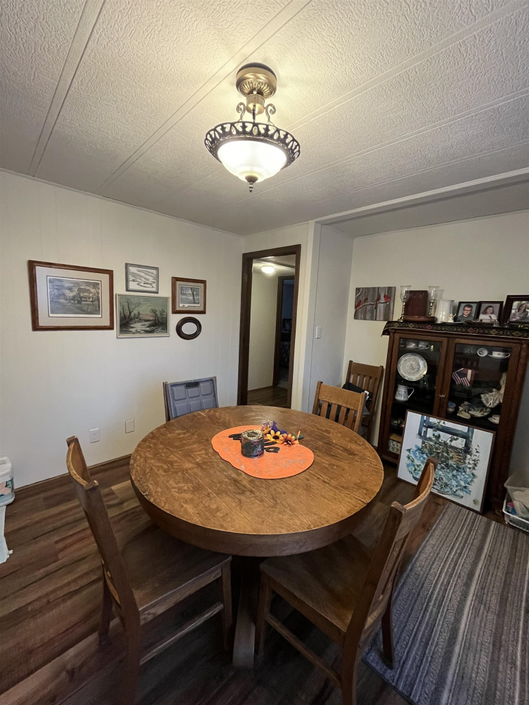 1206 E 7th Street Hastings, Nebraska 68901, 2 Bedrooms Bedrooms, ,2 BathroomsBathrooms,Residential,For Sale,1206 E 7th Street,20251397