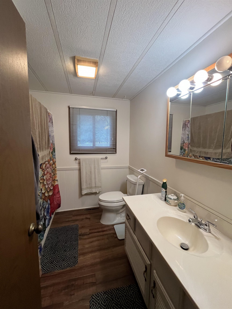 1206 E 7th Street Hastings, Nebraska 68901, 2 Bedrooms Bedrooms, ,2 BathroomsBathrooms,Residential,For Sale,1206 E 7th Street,20251397