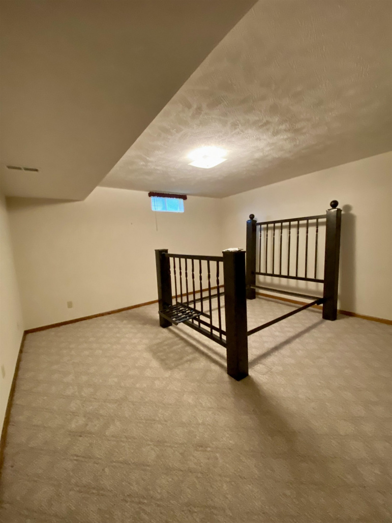 2106 E 34th Street Kearney, Nebraska 68847, 4 Bedrooms Bedrooms, ,3 BathroomsBathrooms,Residential,For Sale,2106 E 34th Street,20251399