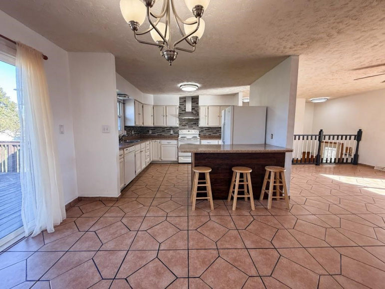 1107 W 15th Street Lexington, Nebraska 68850, 4 Bedrooms Bedrooms, ,2 BathroomsBathrooms,Residential,For Sale,1107 W 15th Street,20251398