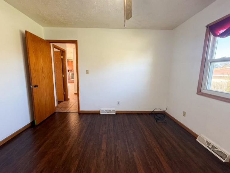 1107 W 15th Street Lexington, Nebraska 68850, 4 Bedrooms Bedrooms, ,2 BathroomsBathrooms,Residential,For Sale,1107 W 15th Street,20251398