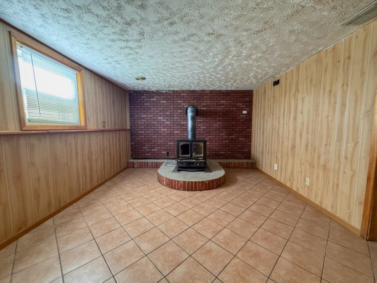 1107 W 15th Street Lexington, Nebraska 68850, 4 Bedrooms Bedrooms, ,2 BathroomsBathrooms,Residential,For Sale,1107 W 15th Street,20251398