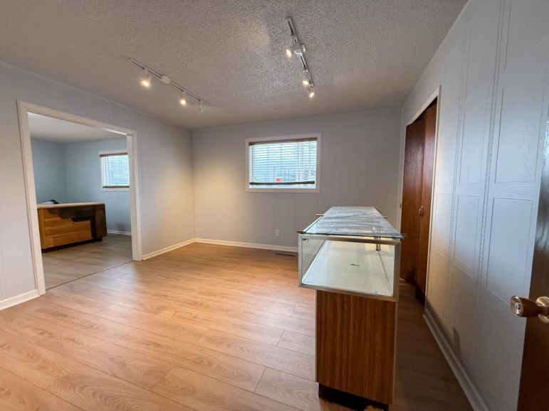 505 N Madison Street Lexington, Nebraska 68850, ,Commercial/industrial,For Sale,505 N Madison Street,20251404