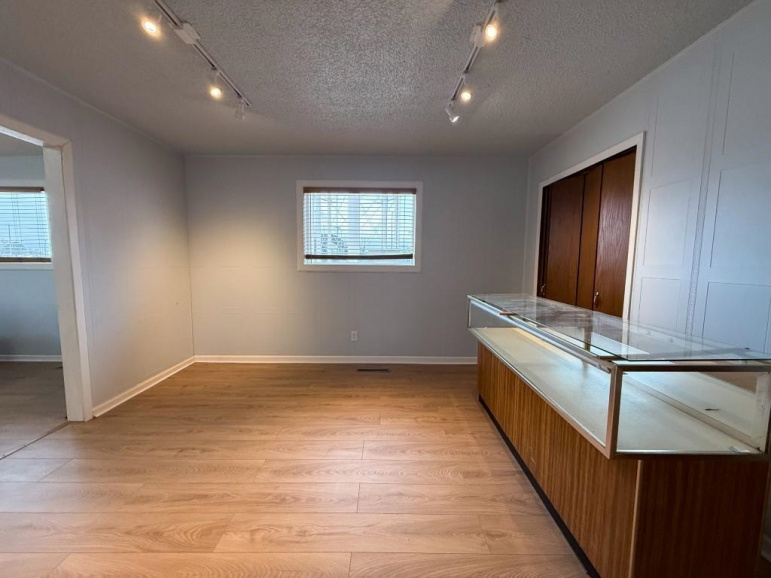 505 N Madison Street Lexington, Nebraska 68850, ,Commercial/industrial,For Sale,505 N Madison Street,20251404