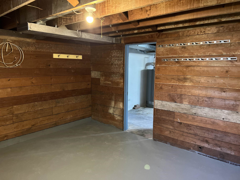 402 13th Street Gothenburg, Nebraska 69138, 4 Bedrooms Bedrooms, ,1 BathroomBathrooms,Residential,For Sale,402 13th Street,20251419