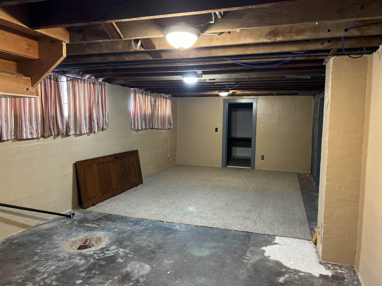 402 13th Street Gothenburg, Nebraska 69138, 4 Bedrooms Bedrooms, ,1 BathroomBathrooms,Residential,For Sale,402 13th Street,20251419