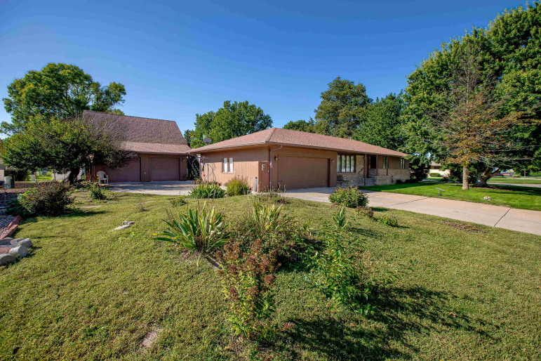 775 W Brewster Street Minden, Nebraska 68959, 4 Bedrooms Bedrooms, ,3 BathroomsBathrooms,Residential,For Sale,775 W Brewster Street,20251421