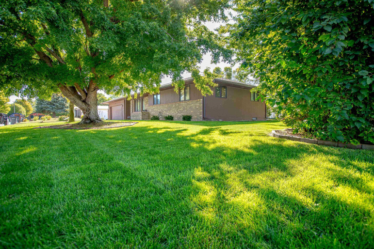 775 W Brewster Street Minden, Nebraska 68959, 4 Bedrooms Bedrooms, ,3 BathroomsBathrooms,Residential,For Sale,775 W Brewster Street,20251421