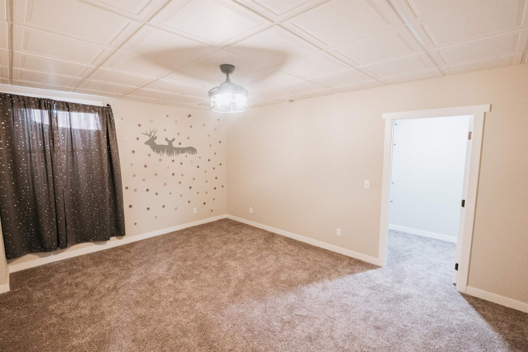 42030 Nebraska 18 Elwood, Nebraska 68937, 6 Bedrooms Bedrooms, ,5 BathroomsBathrooms,Residential,For Sale,42030 Nebraska 18,20251429