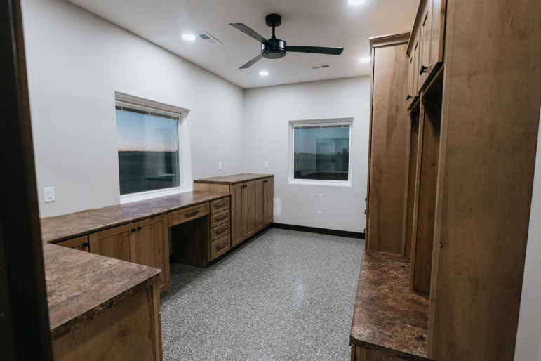 42030 Nebraska 18 Elwood, Nebraska 68937, 6 Bedrooms Bedrooms, ,5 BathroomsBathrooms,Residential,For Sale,42030 Nebraska 18,20251429