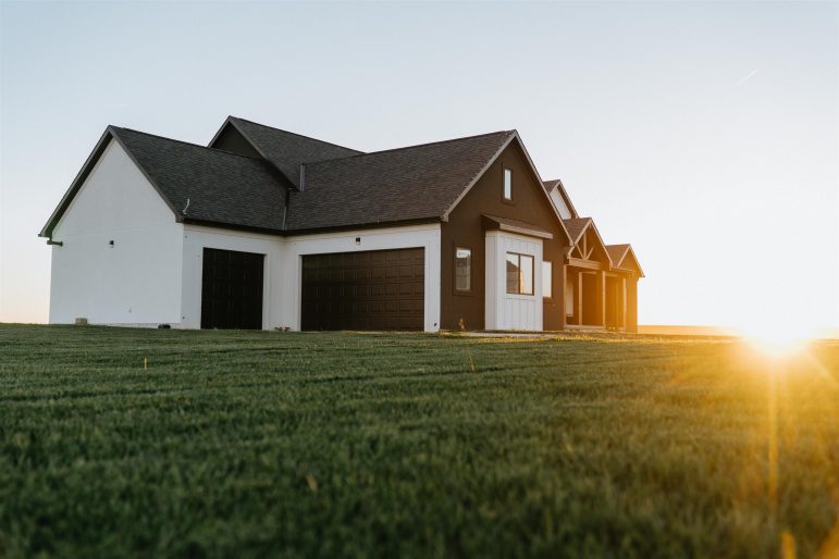 42030 Nebraska 18 Elwood, Nebraska 68937, 6 Bedrooms Bedrooms, ,5 BathroomsBathrooms,Residential,For Sale,42030 Nebraska 18,20251429