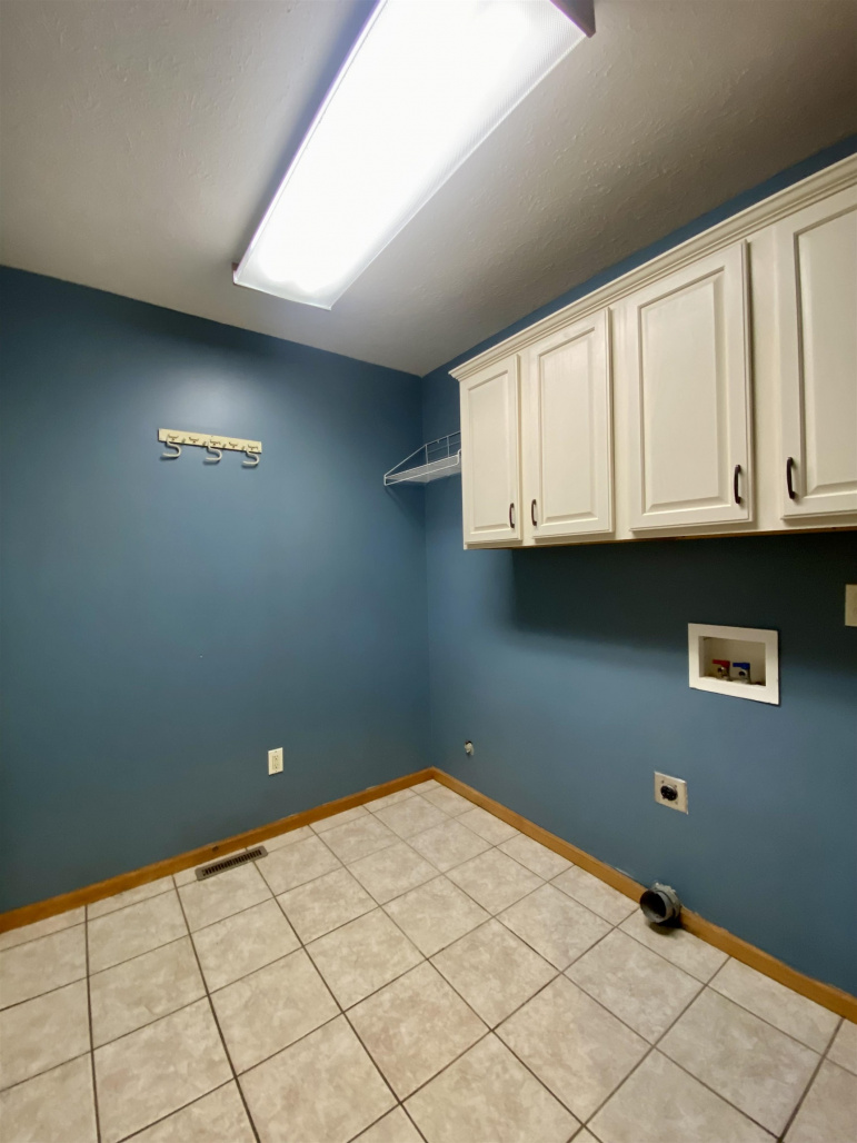 1728 E 46th Street Place Kearney, Nebraska 68847, 5 Bedrooms Bedrooms, ,3 BathroomsBathrooms,Residential,For Sale,1728 E 46th Street Place,20251469