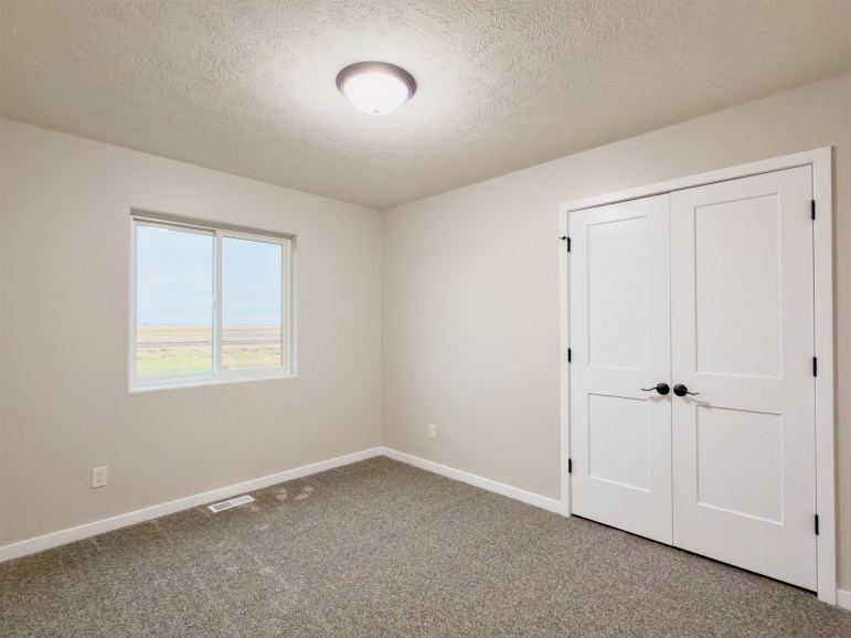 2210 E 41st Street Kearney, Nebraska 68847, 5 Bedrooms Bedrooms, ,3 BathroomsBathrooms,Residential,For Sale,2210 E 41st Street,20251463