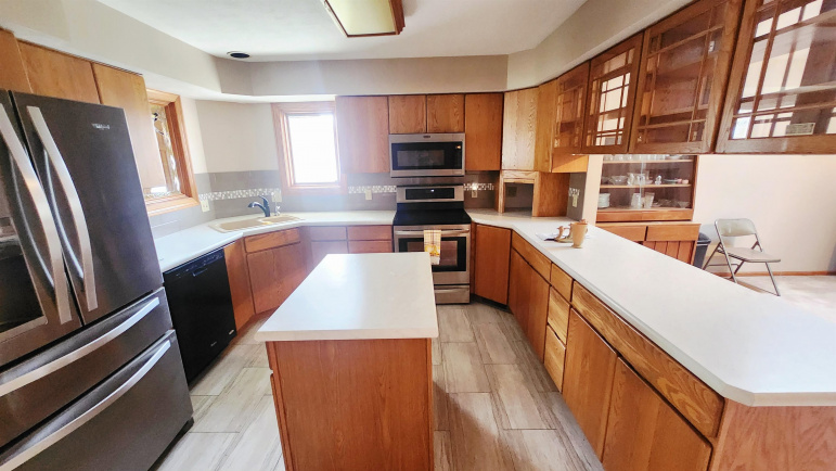 2411 F Avenue Gothenburg, Nebraska 69138, 2 Bedrooms Bedrooms, ,3 BathroomsBathrooms,Residential,For Sale,2411 F Avenue,20251475