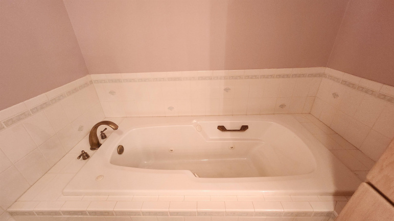 2411 F Avenue Gothenburg, Nebraska 69138, 2 Bedrooms Bedrooms, ,3 BathroomsBathrooms,Residential,For Sale,2411 F Avenue,20251475