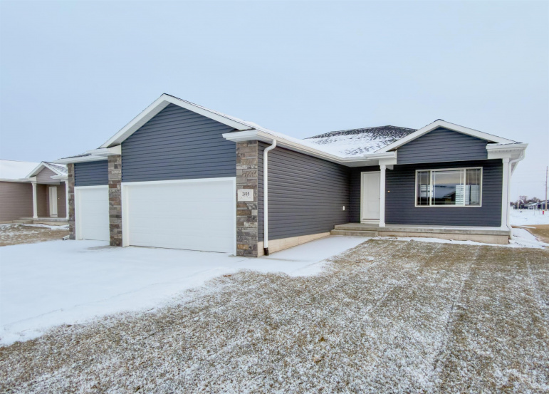 2103 E 41st Street Kearney, Nebraska 68847, 3 Bedrooms Bedrooms, ,2 BathroomsBathrooms,Residential,For Sale,2103 E 41st Street,20251494