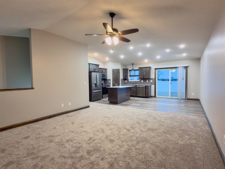 2103 E 41st Street Kearney, Nebraska 68847, 3 Bedrooms Bedrooms, ,2 BathroomsBathrooms,Residential,For Sale,2103 E 41st Street,20251494