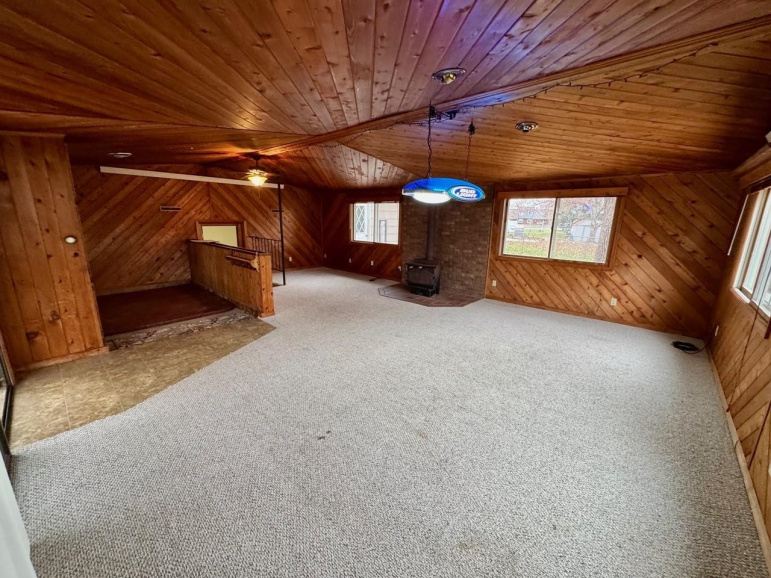 810 Maplewood Avenue Hastings, Nebraska 68901, 4 Bedrooms Bedrooms, ,2 BathroomsBathrooms,Residential,For Sale,810 Maplewood Avenue,20251527