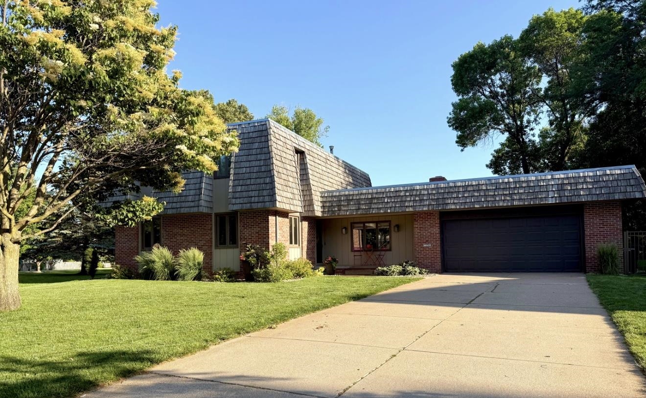 1250 Heritage Place Hastings, Nebraska 68901, 3 Bedrooms Bedrooms, ,3 BathroomsBathrooms,Residential,For Sale,1250 Heritage Place,20251538