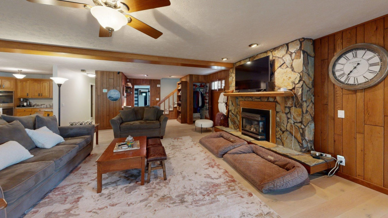 33 Mallard Cove Drive 19A Johnson Lake, Nebraska 68937, 4 Bedrooms Bedrooms, ,5 BathroomsBathrooms,Residential,For Sale,33 Mallard Cove Drive 19A,20251067