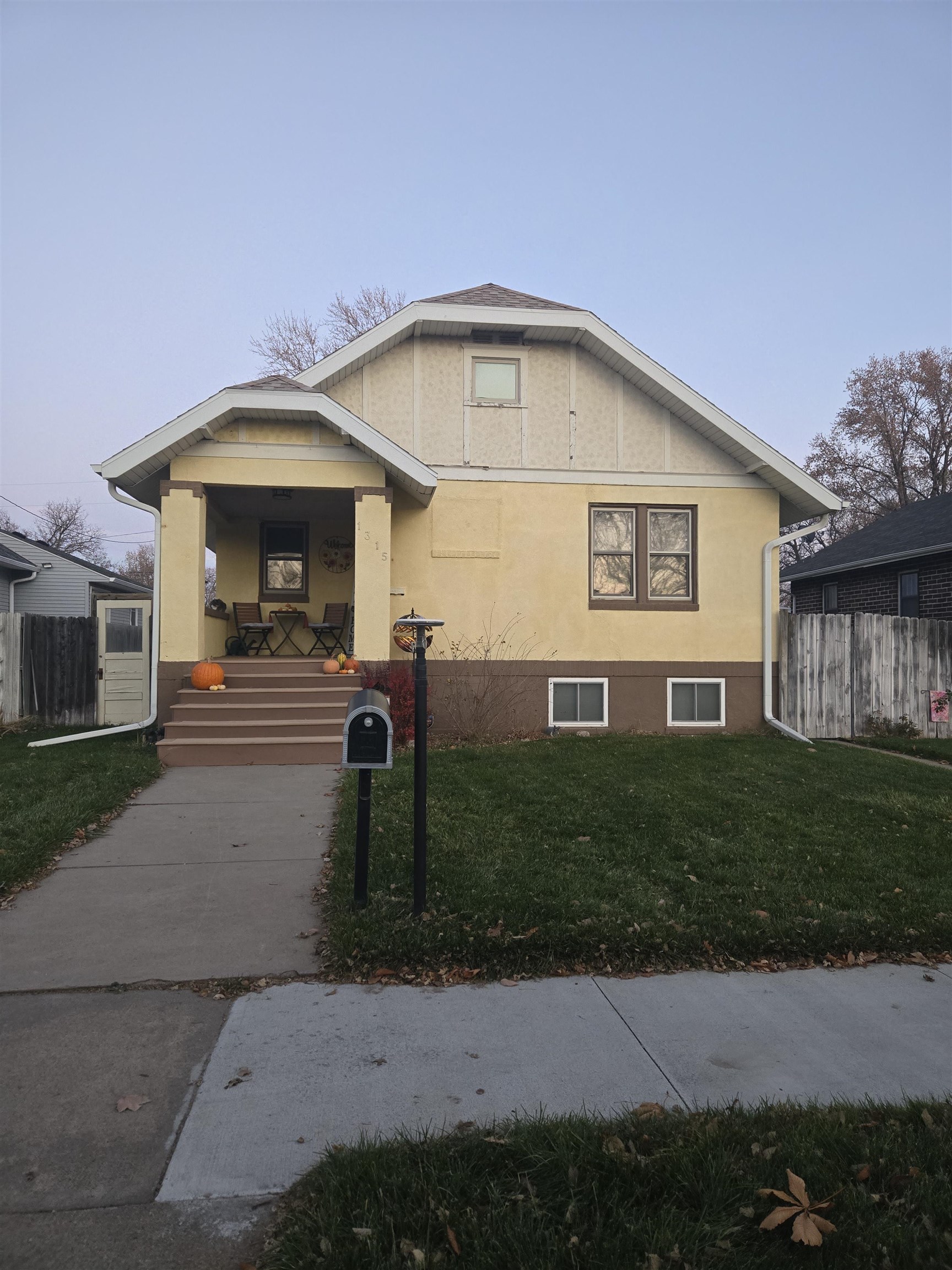 1315 C Avenue Gothenburg, Nebraska 69138, 3 Bedrooms Bedrooms, ,2 BathroomsBathrooms,Residential,For Sale,1315 C Avenue,20251548