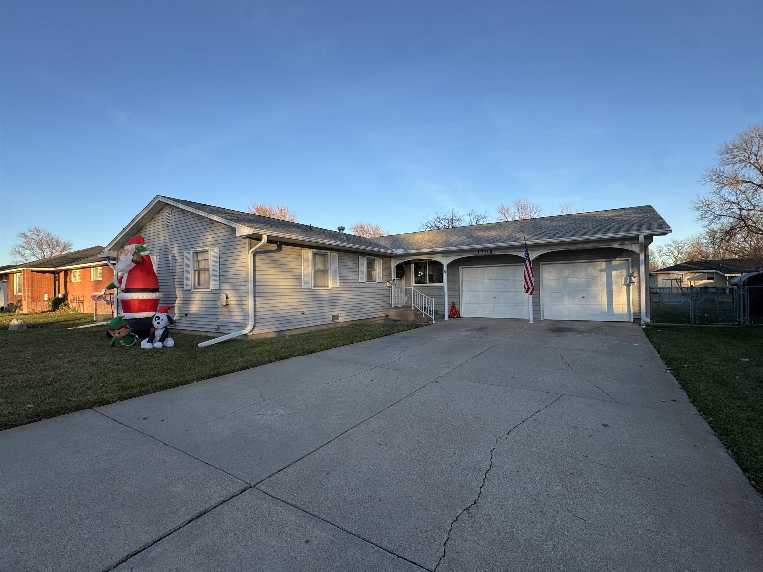 1200 N Pierce Street Lexington, Nebraska 68850, 3 Bedrooms Bedrooms, ,2 BathroomsBathrooms,Residential,For Sale,1200 N Pierce Street,20251553