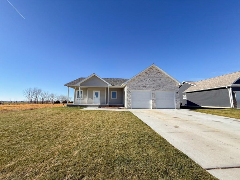 120 Revere Circle Lexington, Nebraska 68850, 3 Bedrooms Bedrooms, ,2 BathroomsBathrooms,Residential,For Sale,120 Revere Circle,20251552