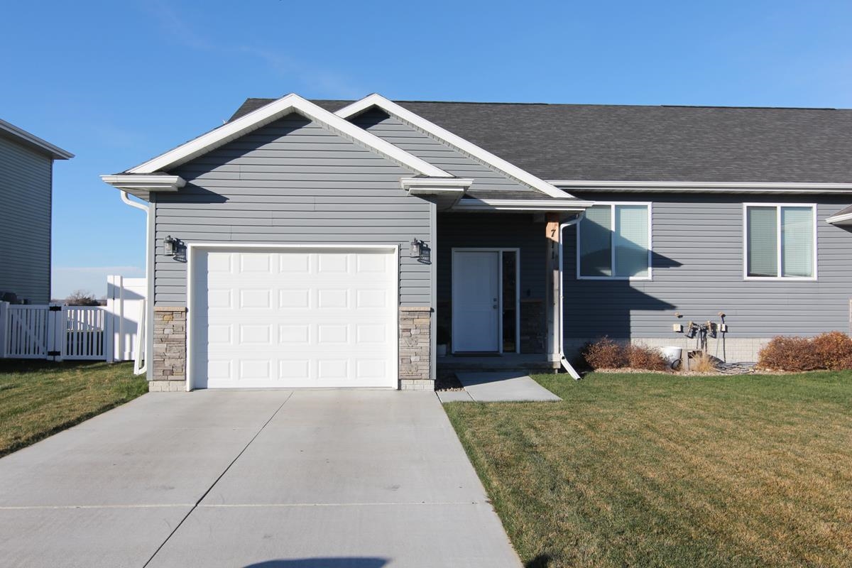 711 Roosevelt Drive Lexington, Nebraska 68850, 4 Bedrooms Bedrooms, ,3 BathroomsBathrooms,Residential,For Sale,711 Roosevelt Drive,20251557