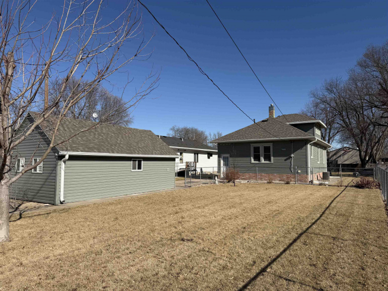 320 Sicily Avenue Ravenna, Nebraska 68869, 4 Bedrooms Bedrooms, ,2 BathroomsBathrooms,Residential,For Sale,320 Sicily Avenue,20251556