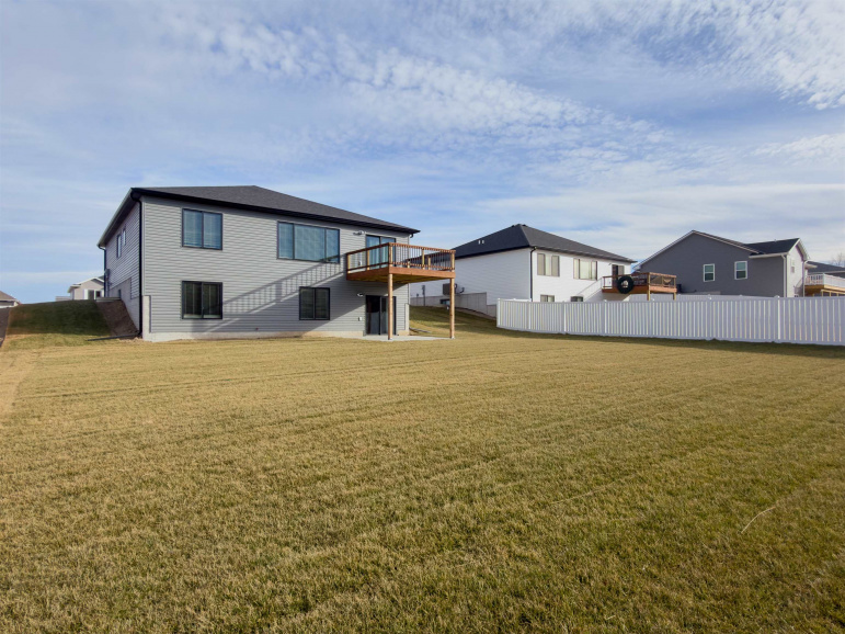 4808 15th Avenue Place Kearney, Nebraska 68847, 5 Bedrooms Bedrooms, ,3 BathroomsBathrooms,Residential,For Sale,4808 15th Avenue Place,20251561