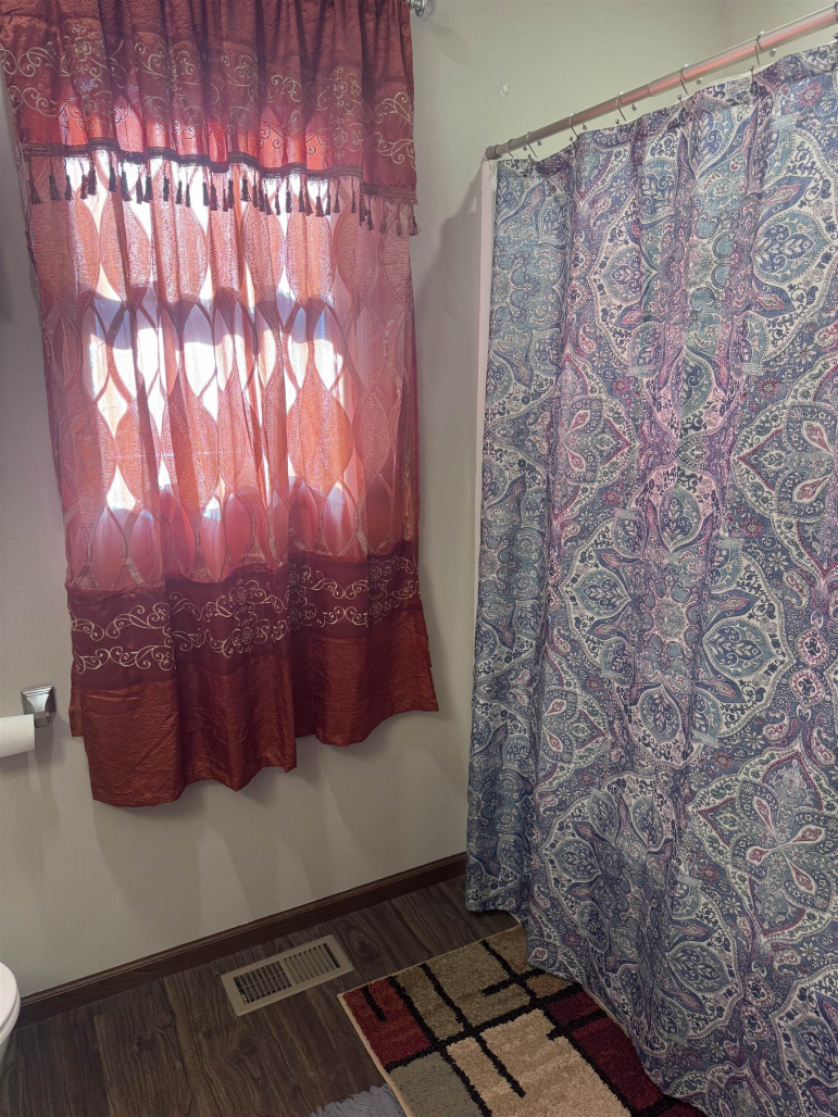 1700 Independence Avenue Lexington, Nebraska 68850, 3 Bedrooms Bedrooms, ,2 BathroomsBathrooms,Residential,For Sale,1700 Independence Avenue,20251565