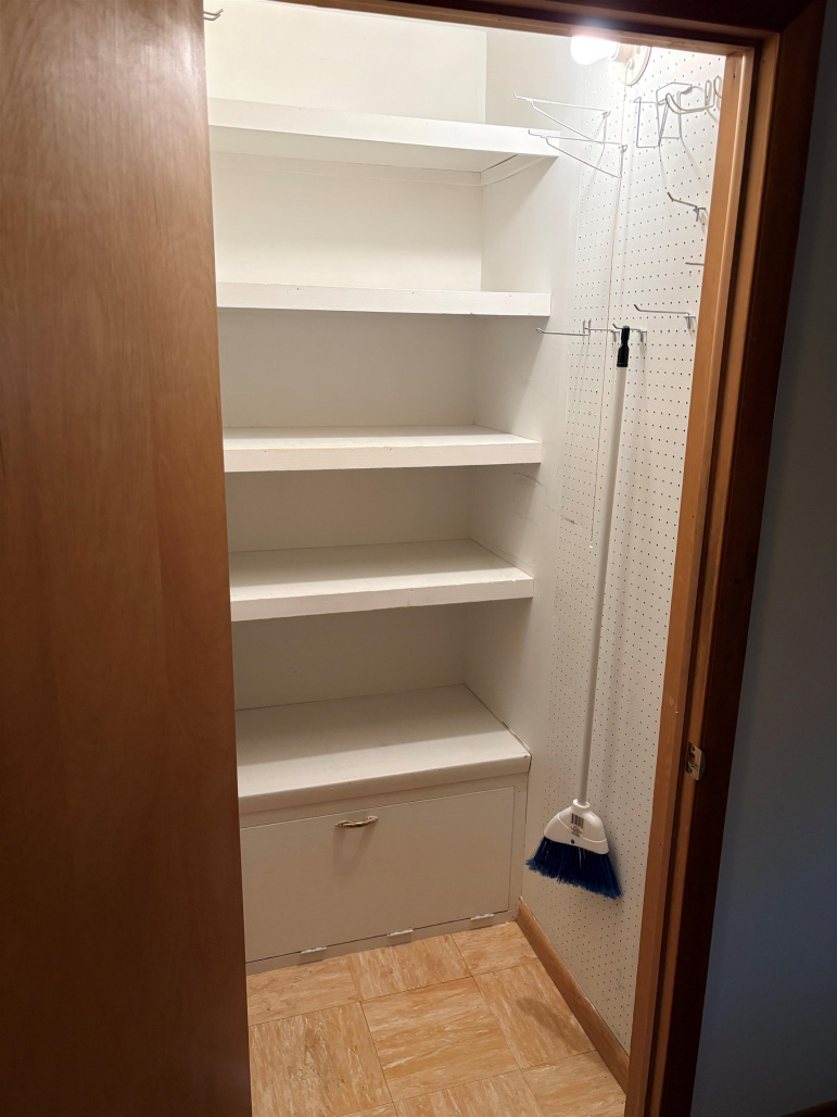 406 N Clay Street Eustis, Nebraska 69028, 3 Bedrooms Bedrooms, ,2 BathroomsBathrooms,Residential,For Sale,406 N Clay Street,20251573