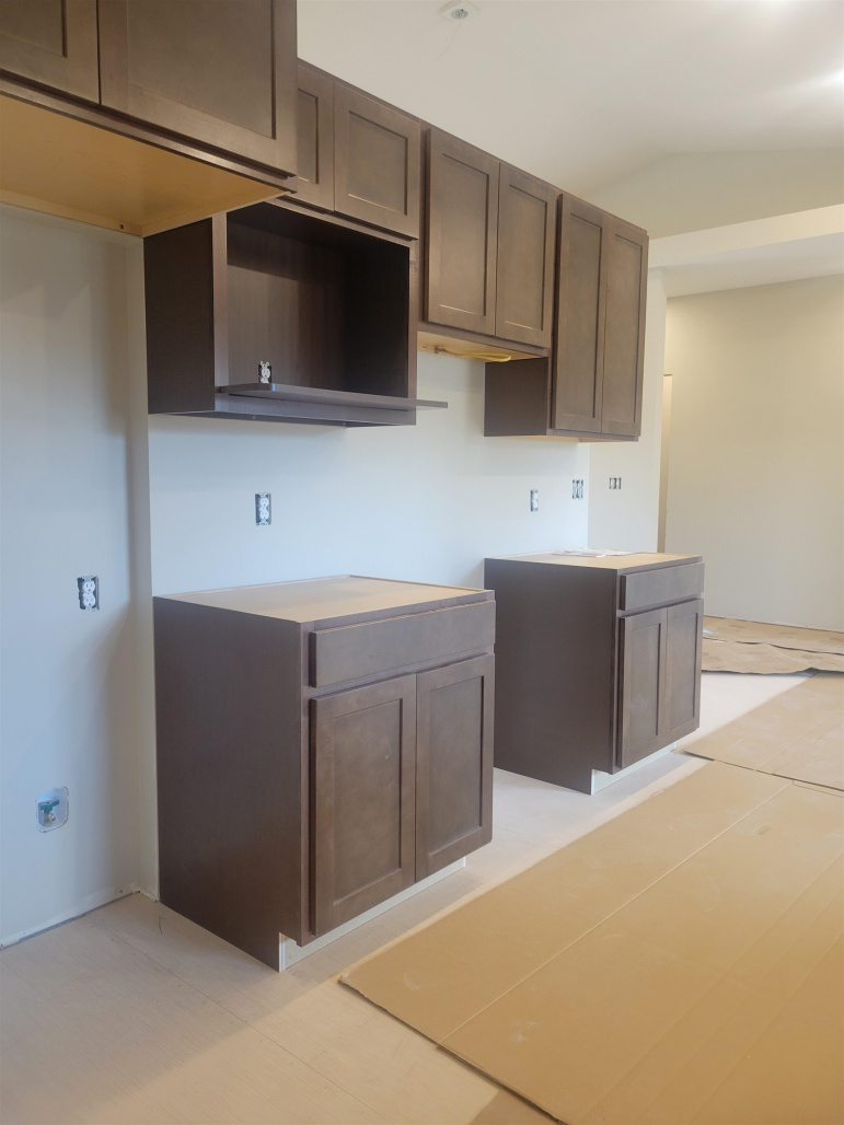 1014 W 42nd Street Kearney, Nebraska 68845, 4 Bedrooms Bedrooms, ,3 BathroomsBathrooms,Residential,For Sale,1014 W 42nd Street,20251586