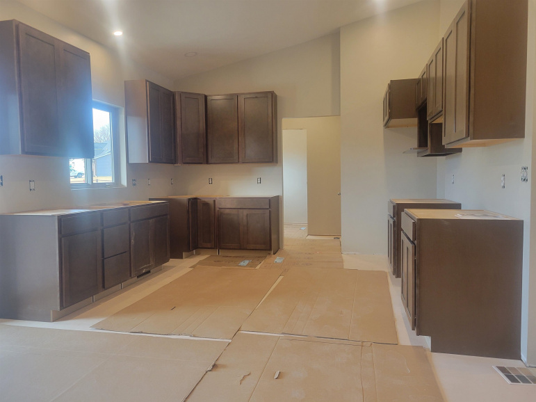 1014 W 42nd Street Kearney, Nebraska 68845, 4 Bedrooms Bedrooms, ,3 BathroomsBathrooms,Residential,For Sale,1014 W 42nd Street,20251586