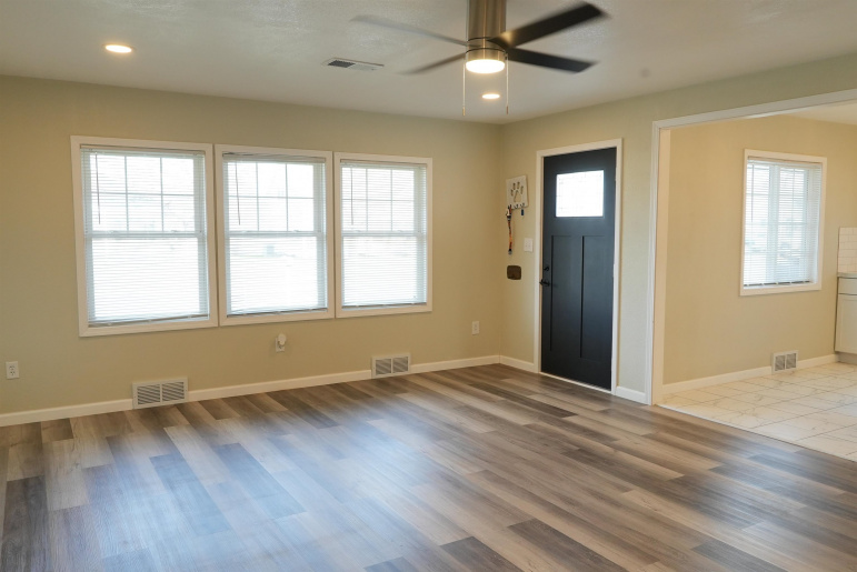 321 W 12th Street Cozad, Nebraska 69130, 3 Bedrooms Bedrooms, ,1 BathroomBathrooms,Residential,For Sale,321 W 12th Street,20251614